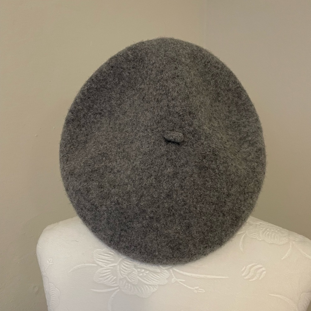 Brand new wool beret Grey/Black